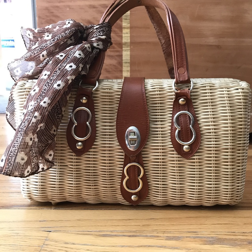 Vintage straw handbag